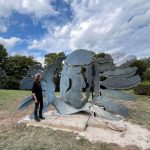 Linda Verkaaik, Aeolus: God van de wind, verzinkt staal, 500 x 310 x 120 cm